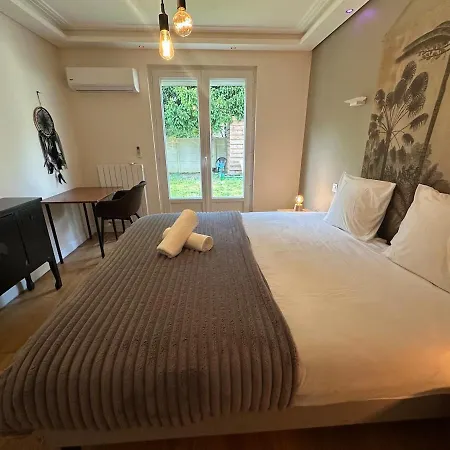 Grande Maison Avec Jacuzzi - 25 Personnes - Wifi *