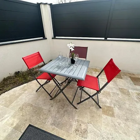 Grande Maison Avec Jacuzzi - 25 Personnes - Wifi ヴィラ ヴィルナーヴ・ドルノン
