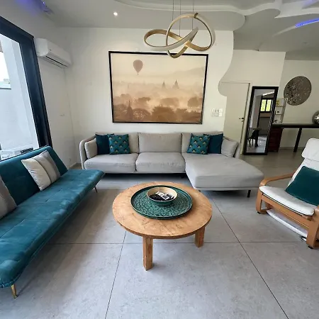 ヴィラ Grande Maison Avec Jacuzzi - 25 Personnes - Wifi