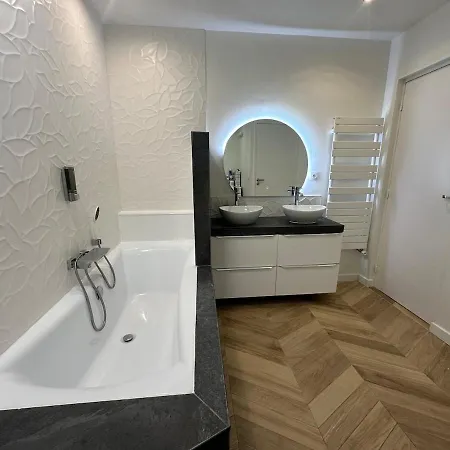 Grande Maison Avec Jacuzzi - 25 Personnes - Wifi ヴィラ