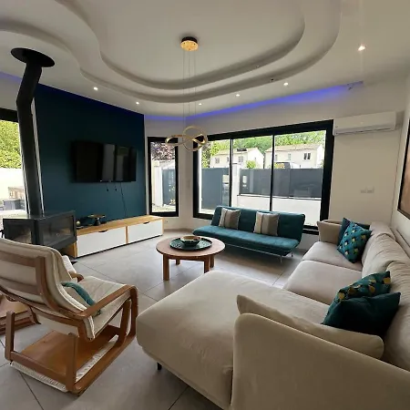 Grande Maison Avec Jacuzzi - 25 Personnes - Wifi *