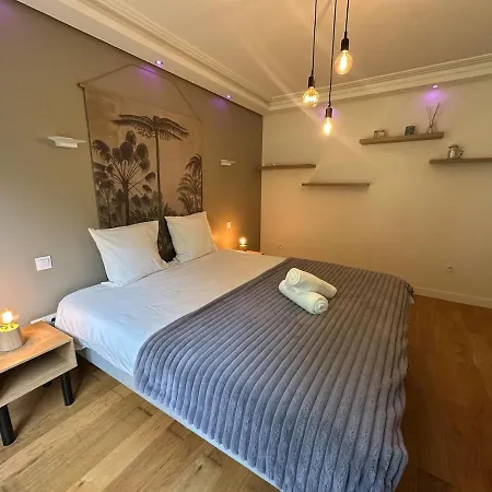 Grande Maison Avec Jacuzzi - 25 Personnes - Wifi ヴィラ