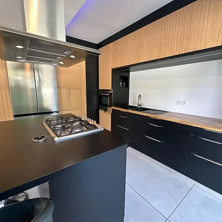 Villa Grande Maison Avec Jacuzzi - 25 Personnes - Wifi