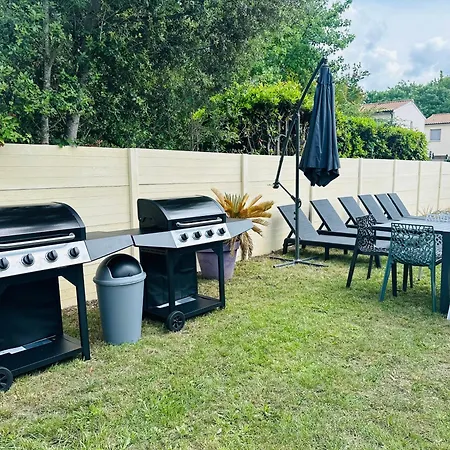 Grande Maison Avec Jacuzzi - 25 Personnes - Wifi Villa Villenave-dʼOrnon